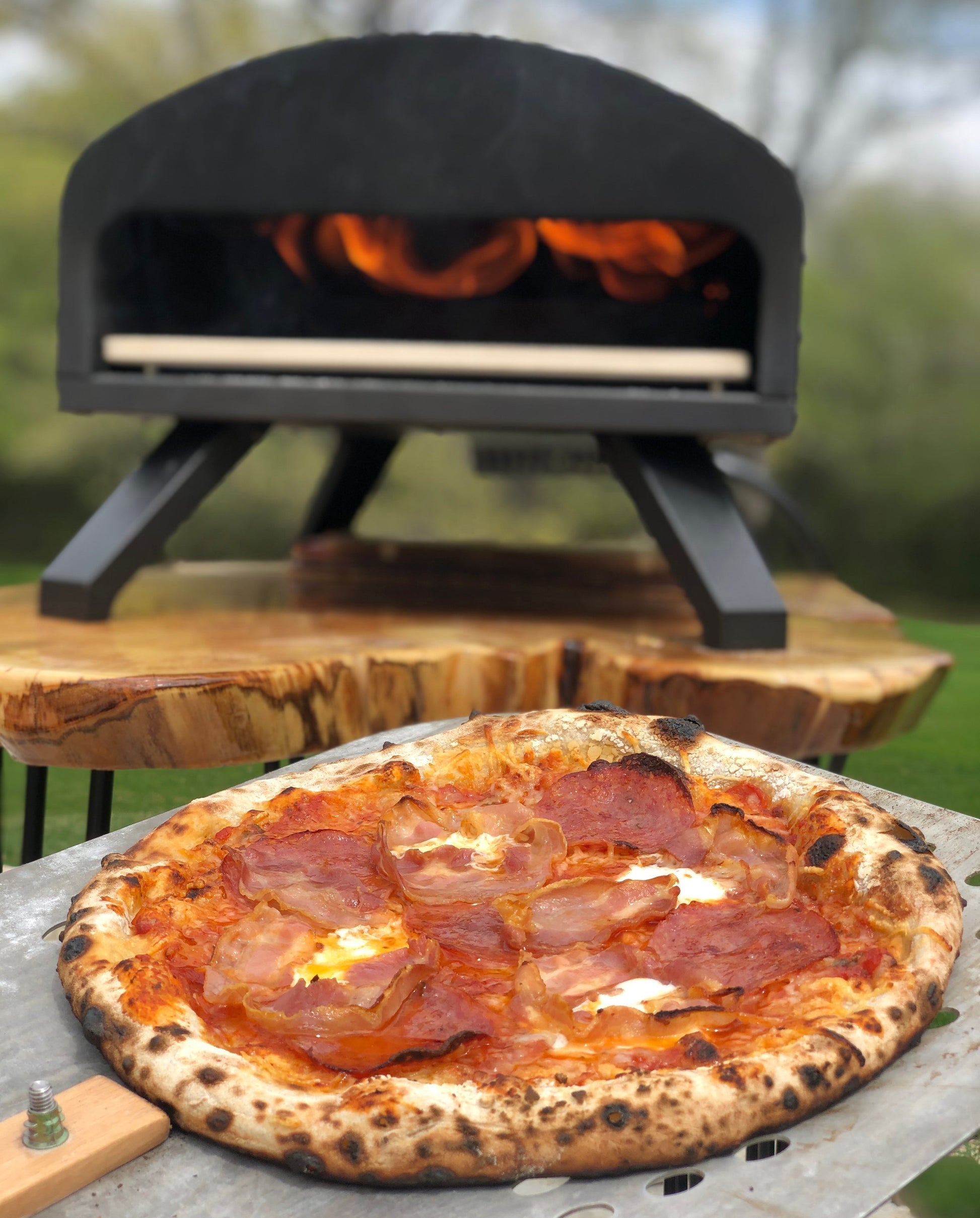 40,6 cm Pizzaofen – Authentischer Holzfeuer-Geschmack wie aus Italien